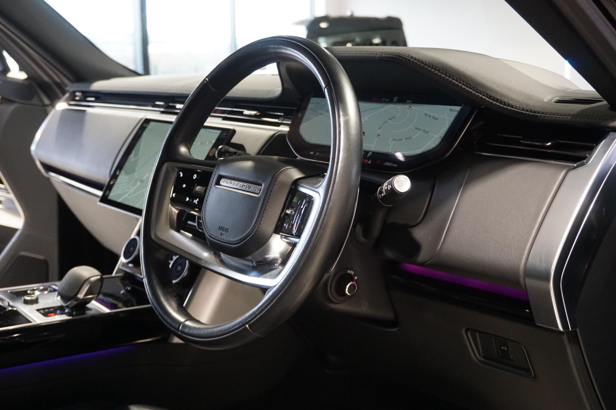 Land Rover Range Rover 3.0 P400 MHEV HSE SUV 5dr Petrol Auto 4WD Euro 6 (s/s) (400 ps)